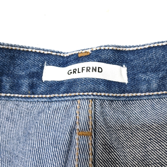 GRLFRND Karlie Cuffed Distressed Jean Short sz 27 - Picture 3 of 8